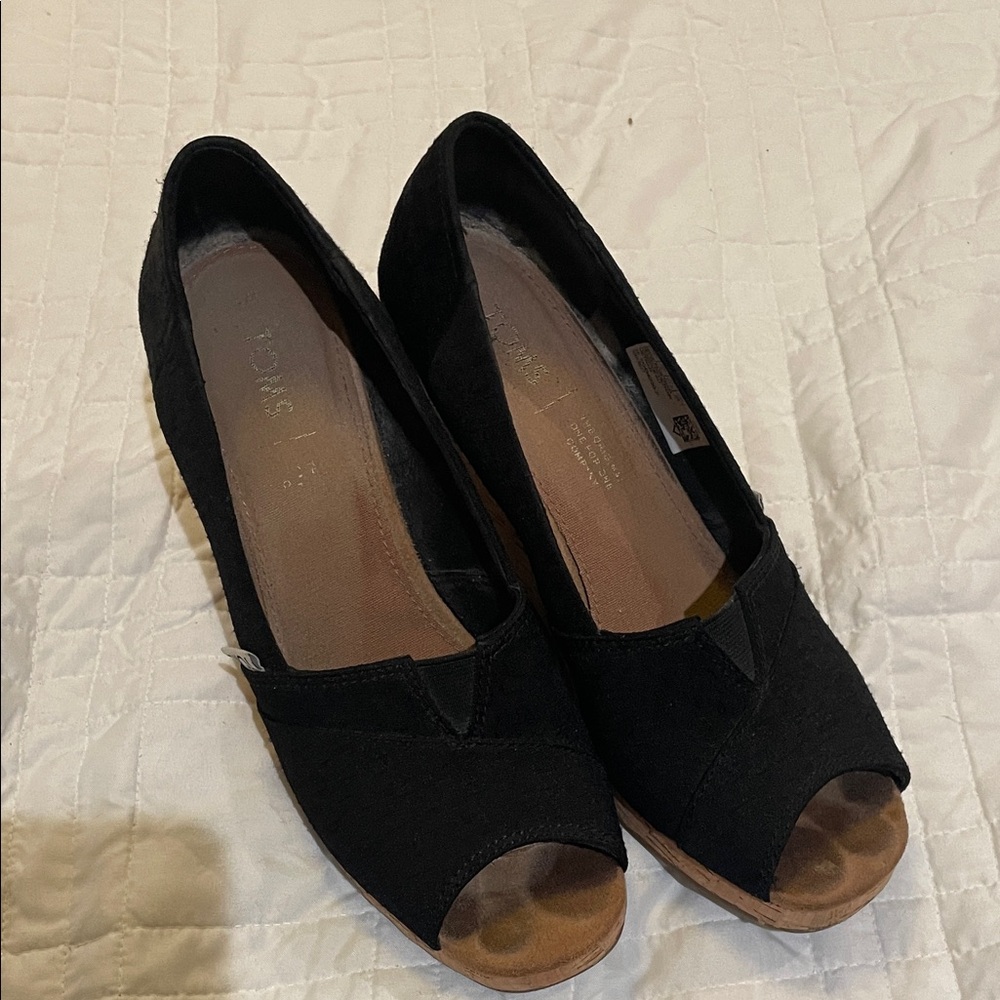 Toms Black Peep-Toe Flats